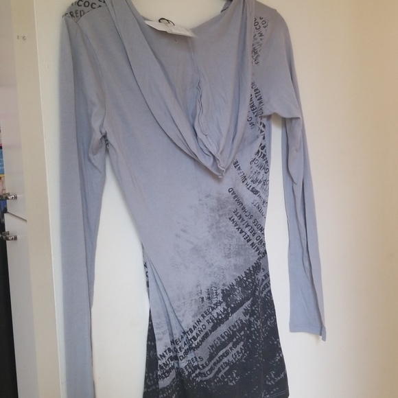 Casual blouse - Picture 2 of 4